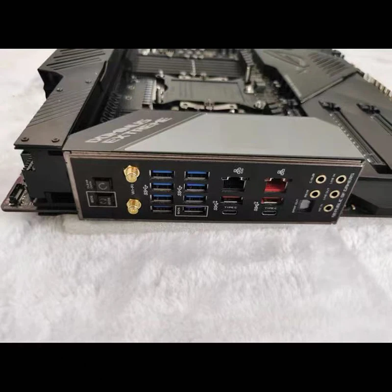 ROG Dominus Extreme For ASUS Workstation Motherboard LGA3647 Onboard 10G LAN Wi-Fi Wireless Network Card Xeon W-3175X Processor - Image 3
